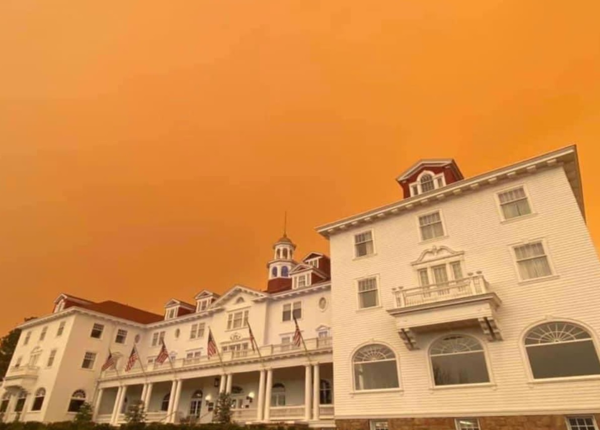 PHOTO Stanley Hotel In Estes Park Colorado With Orange Backdrop From East Troublesome Fire