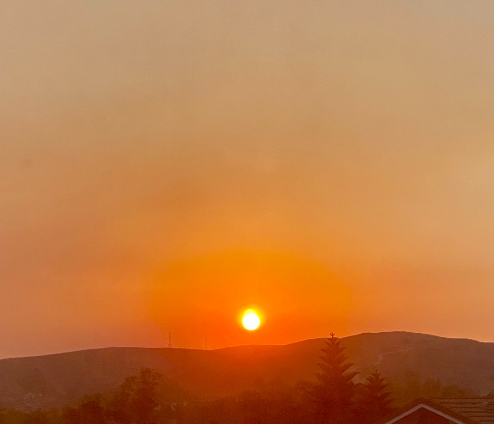 PHOTO Sun Sets In Yorba Linda Despite Blue Ridge Fire