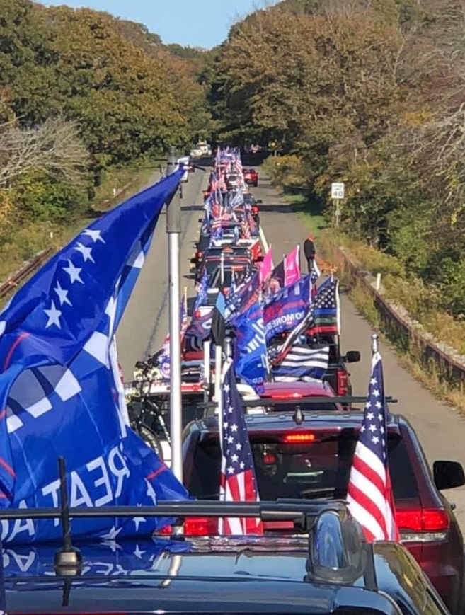 PHOTO Trump Supporters Lined Up In Long Island New York