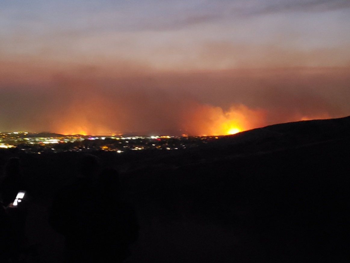 PHOTO View Of Silverado Fire Looking Into Irvine From The Top Of Whiting Ranch