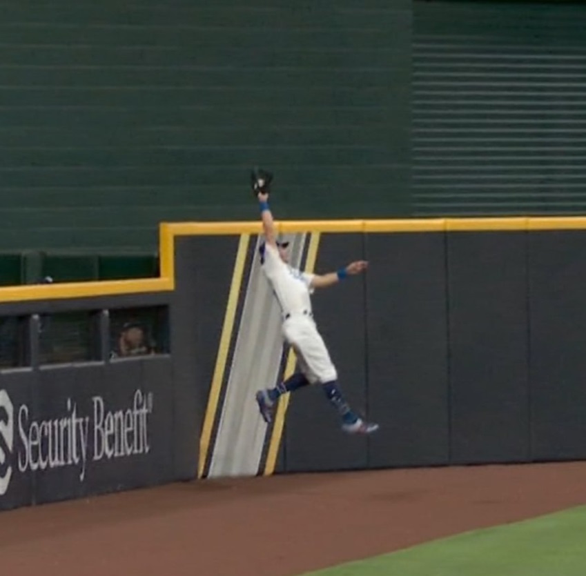 PHOTO Zoomed Out Cody Bellinger Leaping Catch To Steal Home Run In Game 1 Of World Series