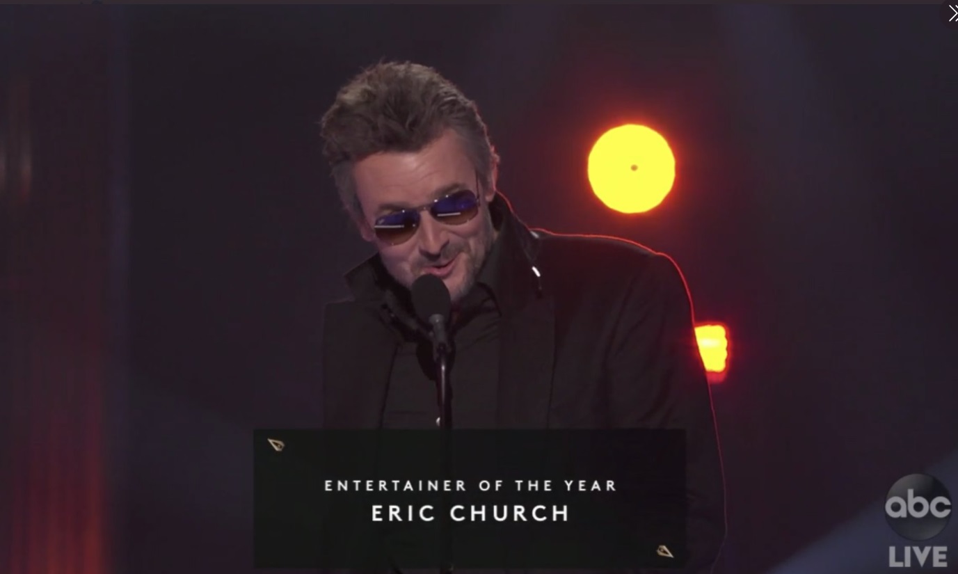 PHOTO Eric Church Wearing Dark Tinted Sunglasses In Doors During CMA Awards