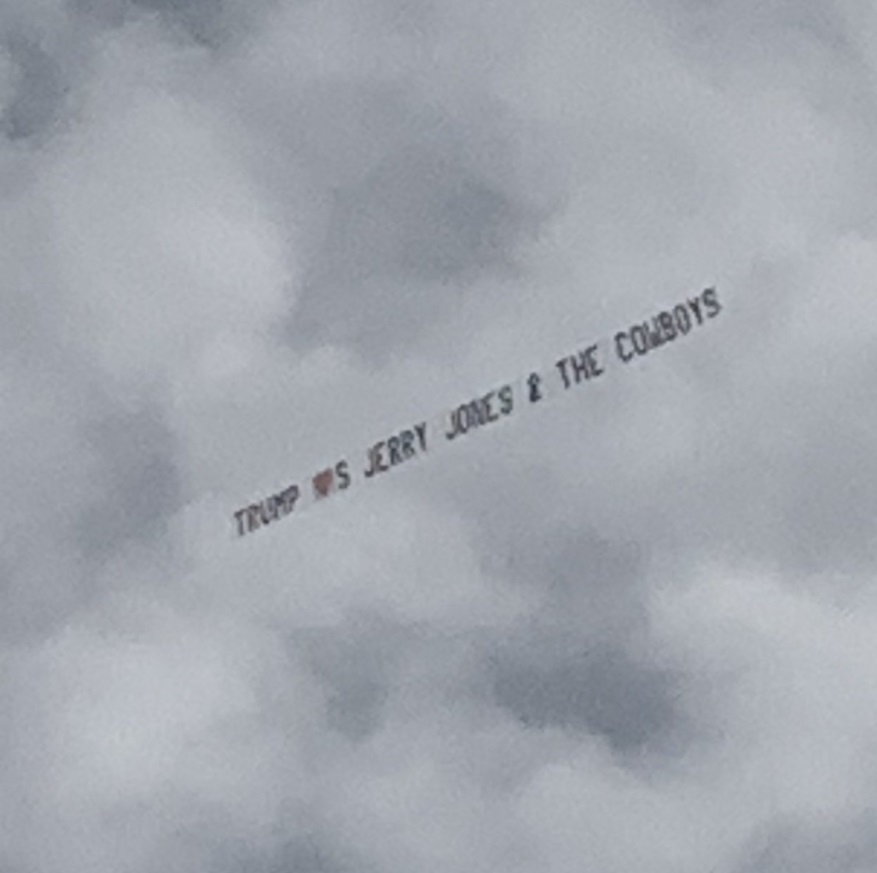 PHOTO Plane Circling Philadelphia That Says Trump Loves Jerry Jones And The Cowboys