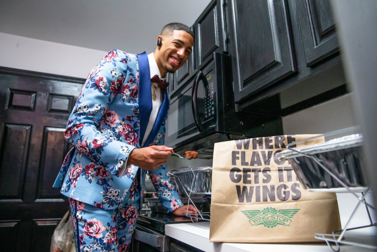 PHOTO Tyrese Haliburton Had Wingstop For His Draft Party