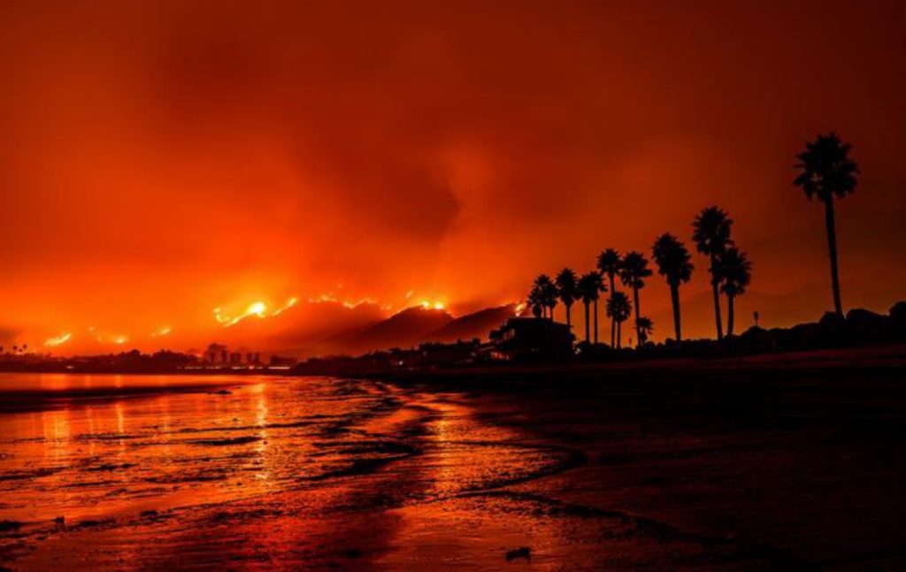 PHOTO Newport Beach On Fire And It Looks Like Doomsday   PHOTO Newport Beach On Fire And It Looks Like Doomsday 1024x647 