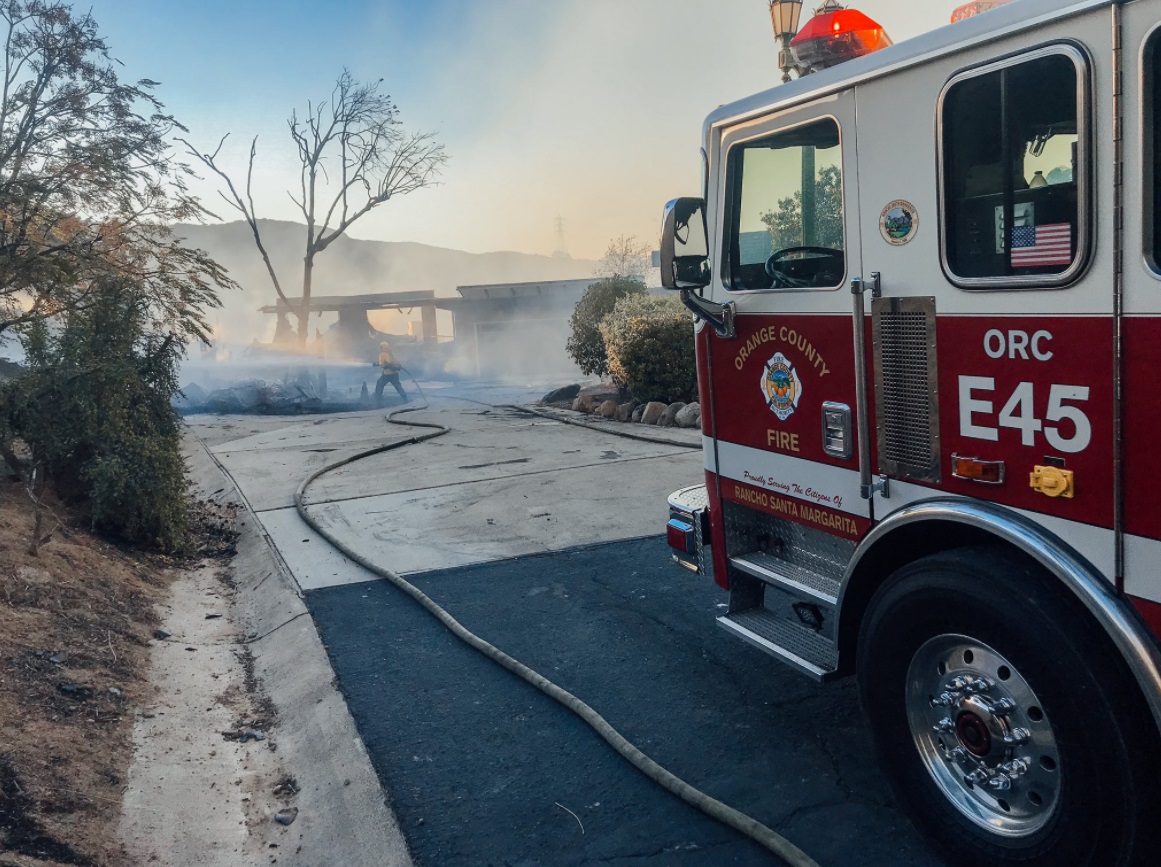 PHOTO Santiago Canyon Road Closed Due To Bond Fire