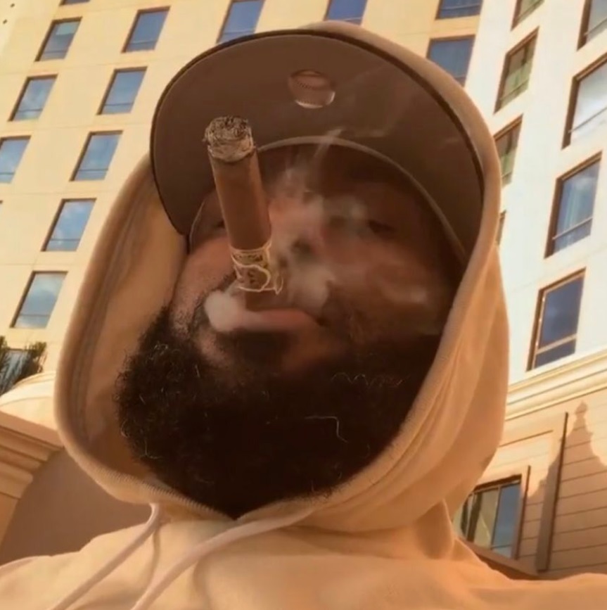 PHOTO Lebron Smoked A Cigar In Atlanta Before Trolling Courtside Karen