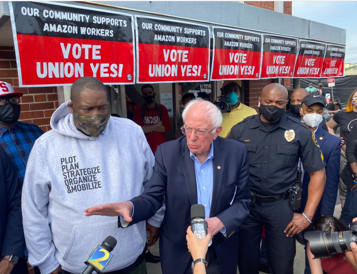 PHOTO Bernie Sanders Traveled To Alabama