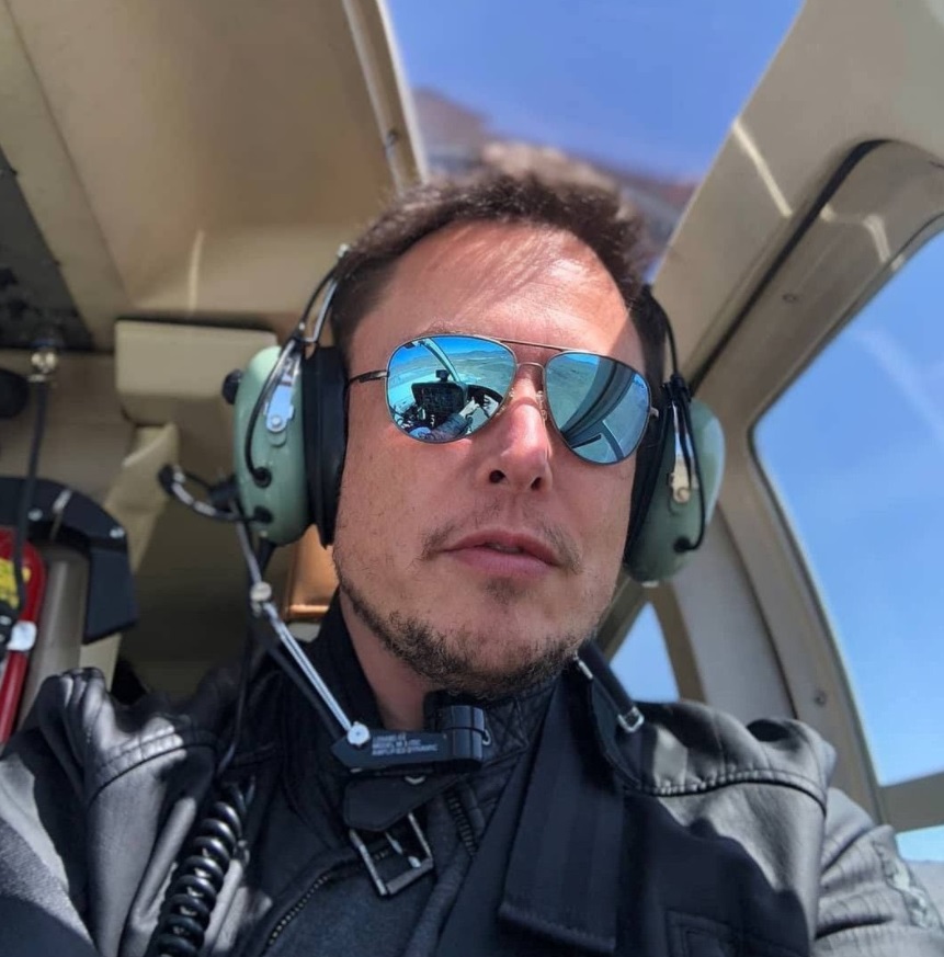 PHOTO Elon Musk Piloting A Very Big Aircraft All By Himself