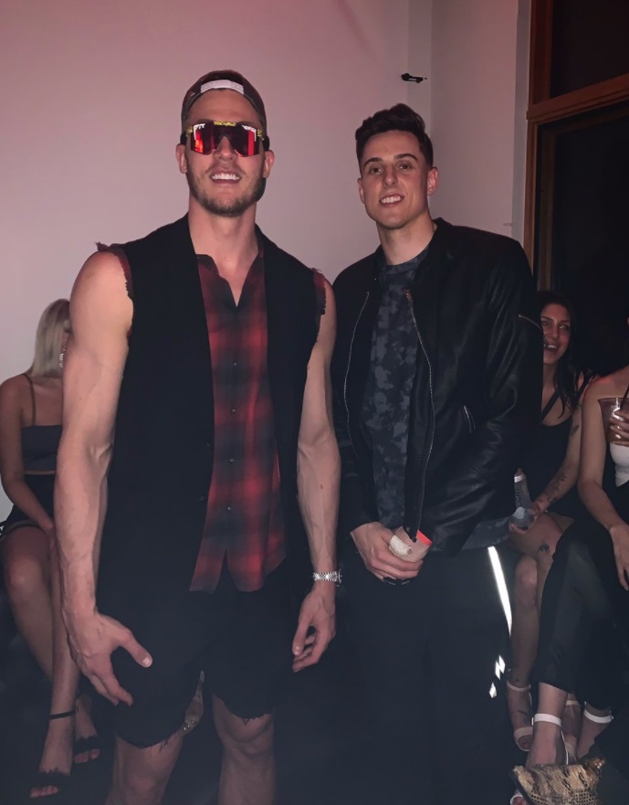 PHOTO How Meyers Leonard Dresses For Parties He Goes To