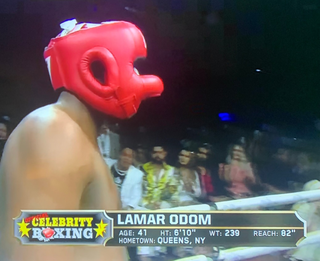 PHOTO Celebrity Boxing Card Says Lamar Odom Has An 82 Inch Reach