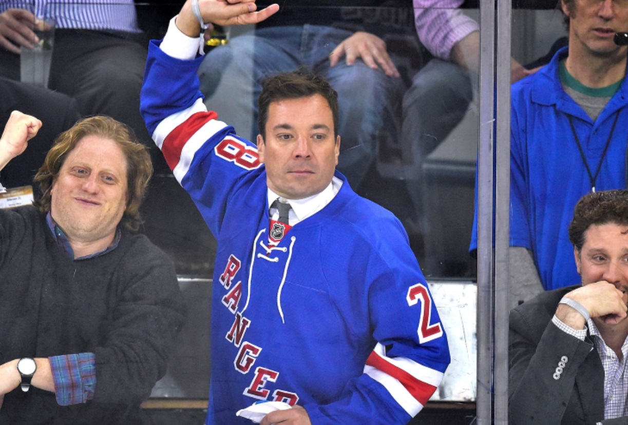 PHOTO Jimmy Fallon At A New York Rangers Game