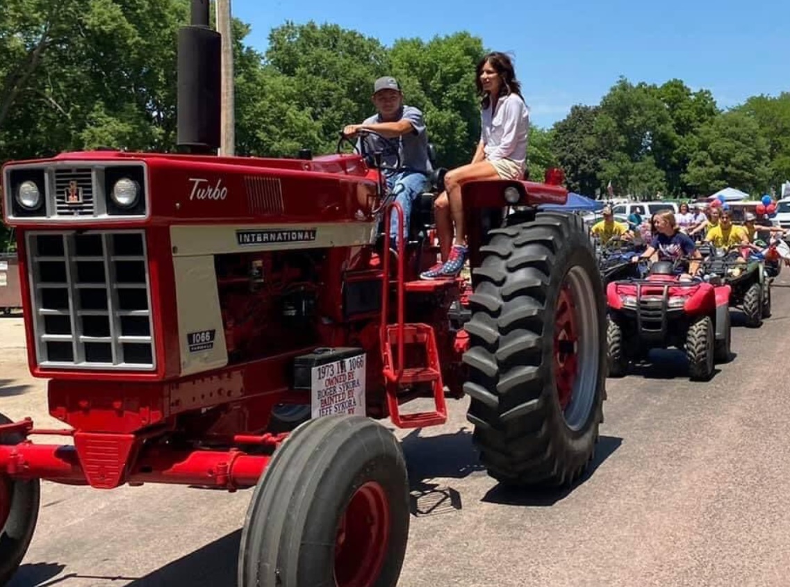 PHOTO Kristi Noem Riding A Tractor In South Dakota