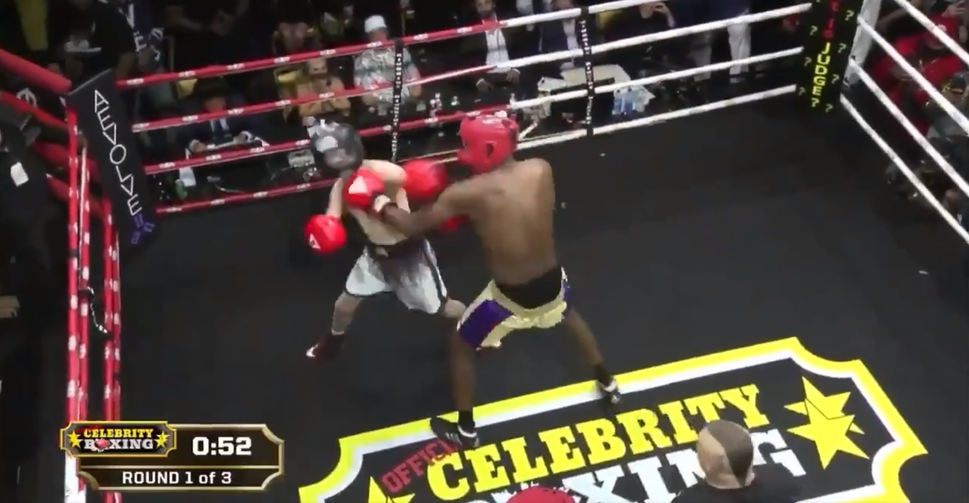 PHOTO Lamar Odom Is The First Fighter To Ever Sag His Boxing Shorts During Fight