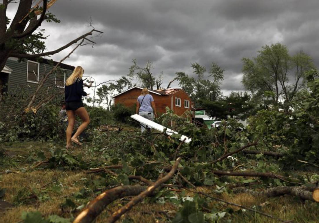 PHOTO Naperville Resident Searching For Her Belongings After Home Was Demolished