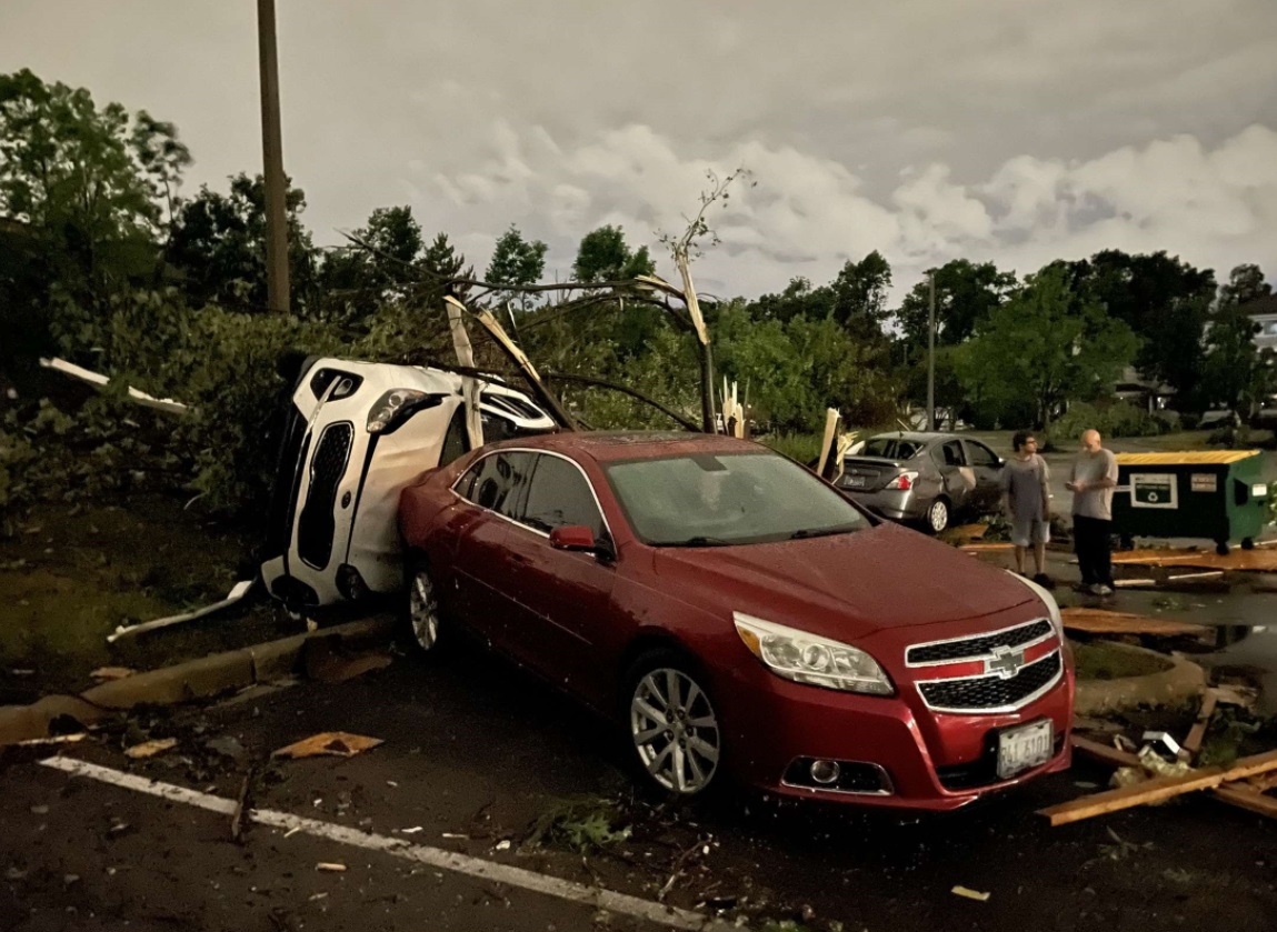 PHOTO Of Serious Damage From Tornado On 75th Street and Greene Road In Naperville