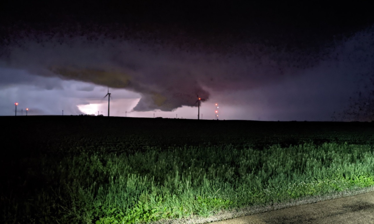 PHOTO Wall Cloud Near DeKalb IL Before Tornado Hit