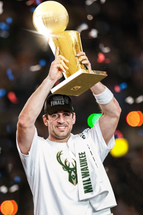 PHOTO Aaron Rodgers Holding The Larry O'Brien Trophy