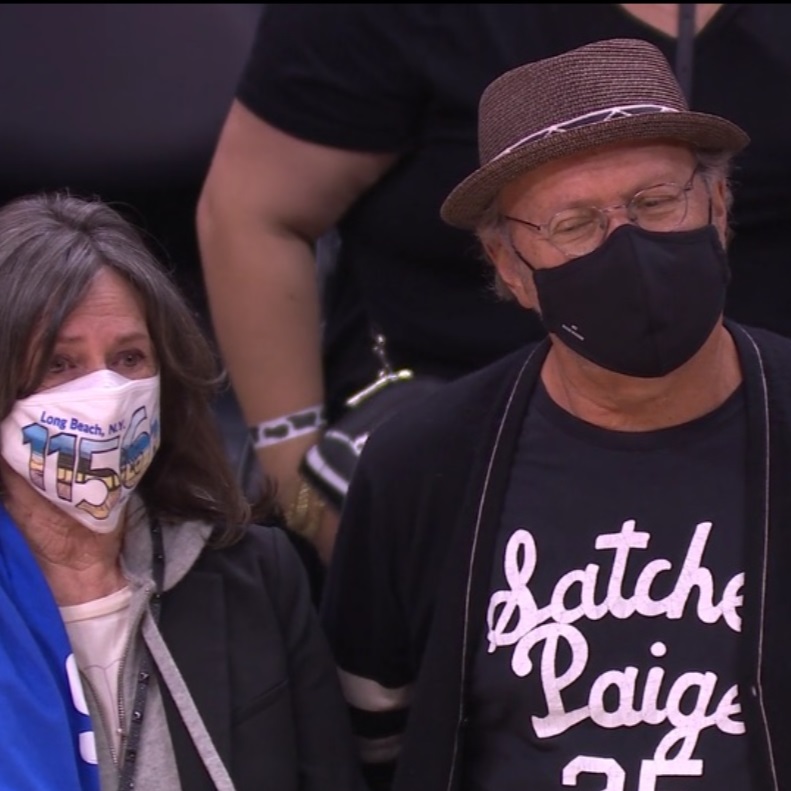 PHOTO Billy Crystal Wearing A Satchel Paige Shirt Courtside During Game 6