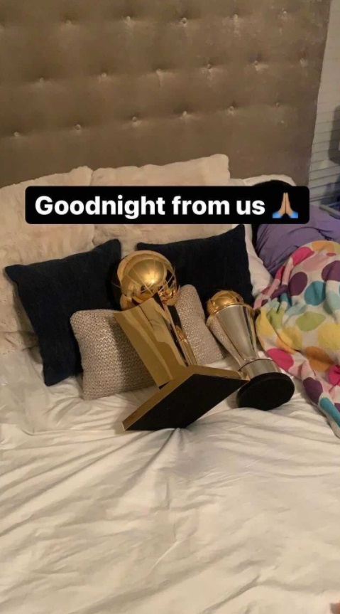PHOTO Giannis Slept With The Larry O'Brien Trophy Last Night
