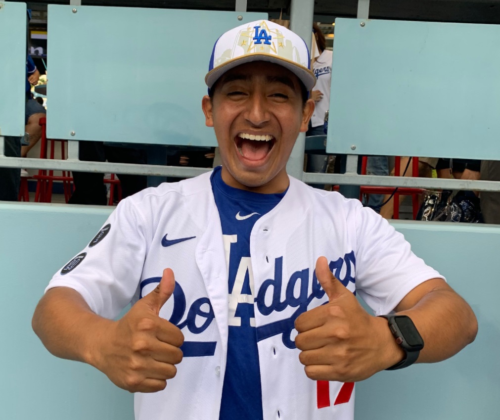 PHOTO Of The Dude That Gave His Mariachi Jacket To Joe Kelly