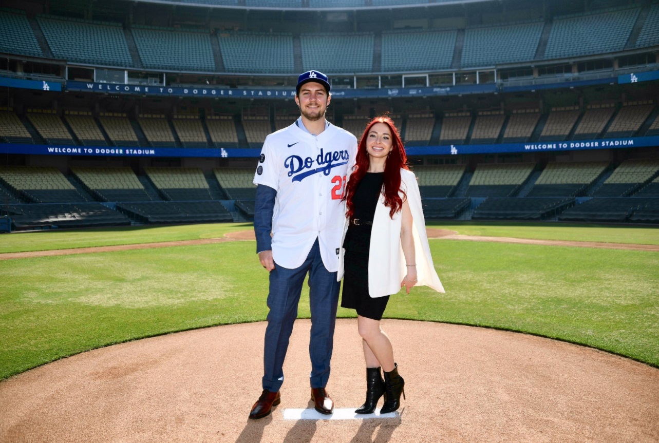 PHOTO Red Head Girl Confirms She's Trevor Bauer's Girlfriend