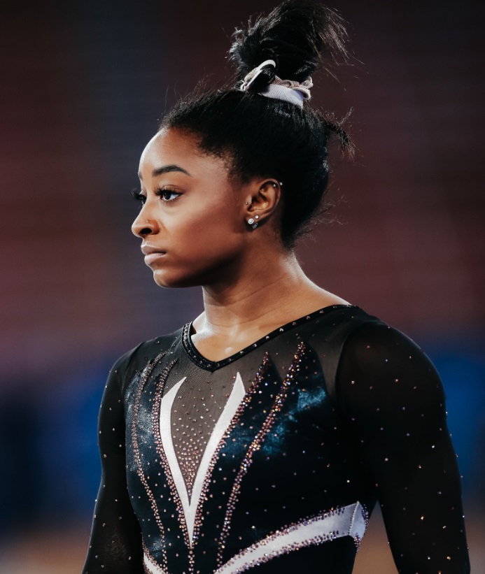 PHOTO Simone Biles Looking Mentally Exhausted