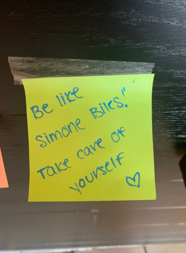 PHOTO Woman At Starbucks Leaves Note Behind That Says Be Like Simone Biles Take Care Of Yourself