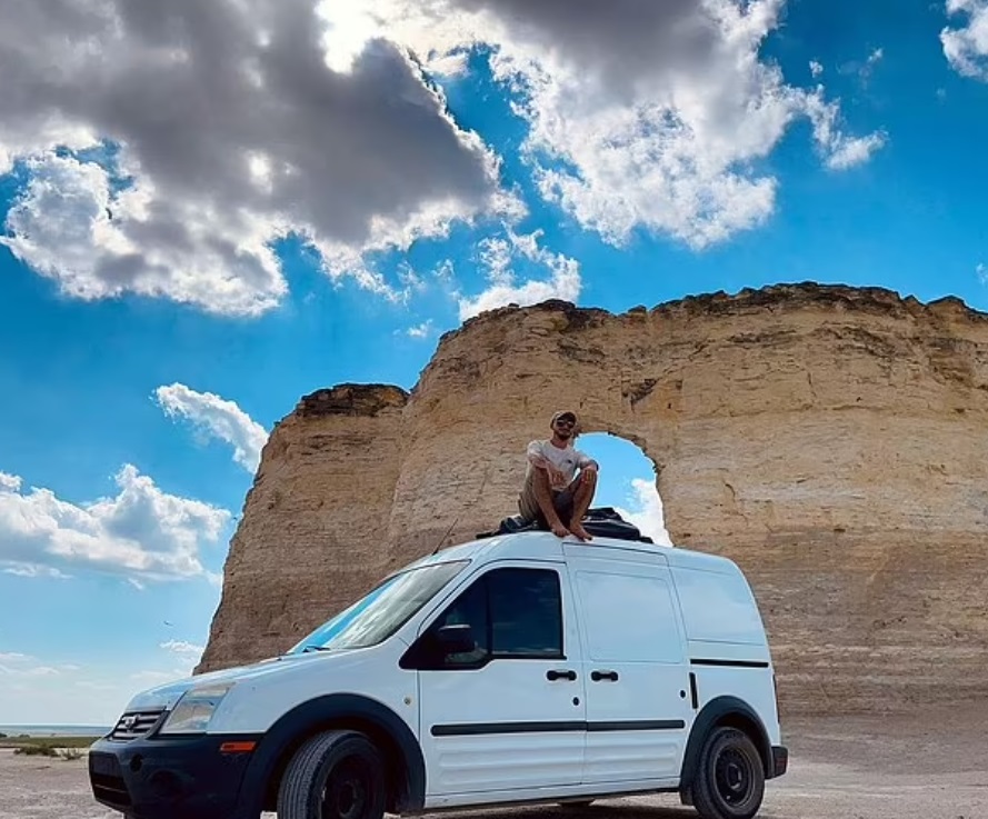 PHOTO Brian Laundrie Sitting On Top Of Gaby Petito's Van Like He Owns It