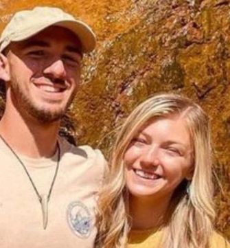 PHOTO Gabby Petito And Her Boyfriend Before They Fought In Moab Utah Parking Lot