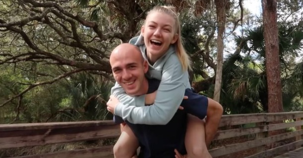 PHOTO Gabby Petito With Her Soon To Be Husband In The Woods