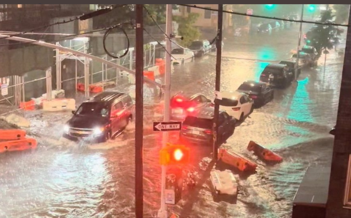 PHOTO Lines Of Cars In New Jersey Flooded Up To The Bumper