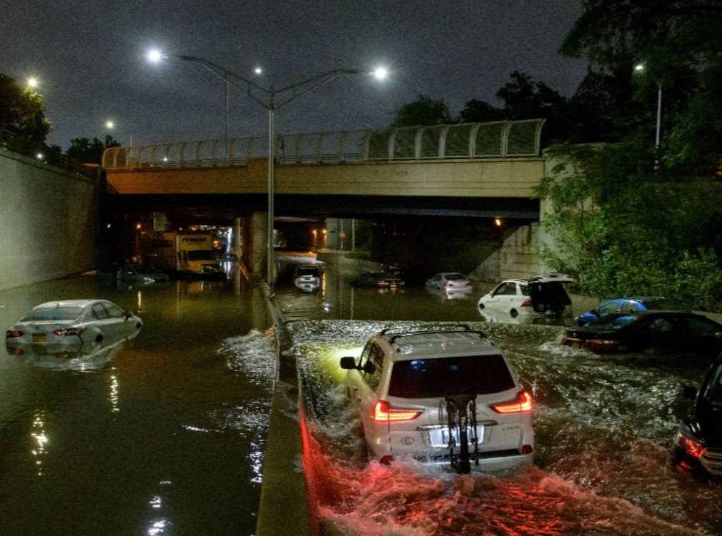 PHOTO NYC Is Just A Flood Zone With Nowhere For The Water To Go