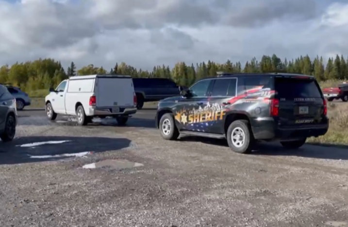 PHOTO Sheriff's Surrounding Bridger-Teton National Forest After Gabby Petito's Body Was Found There