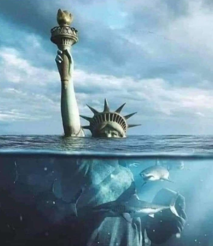 PHOTO Statue Of Liberty Underwater From Flooding Meme