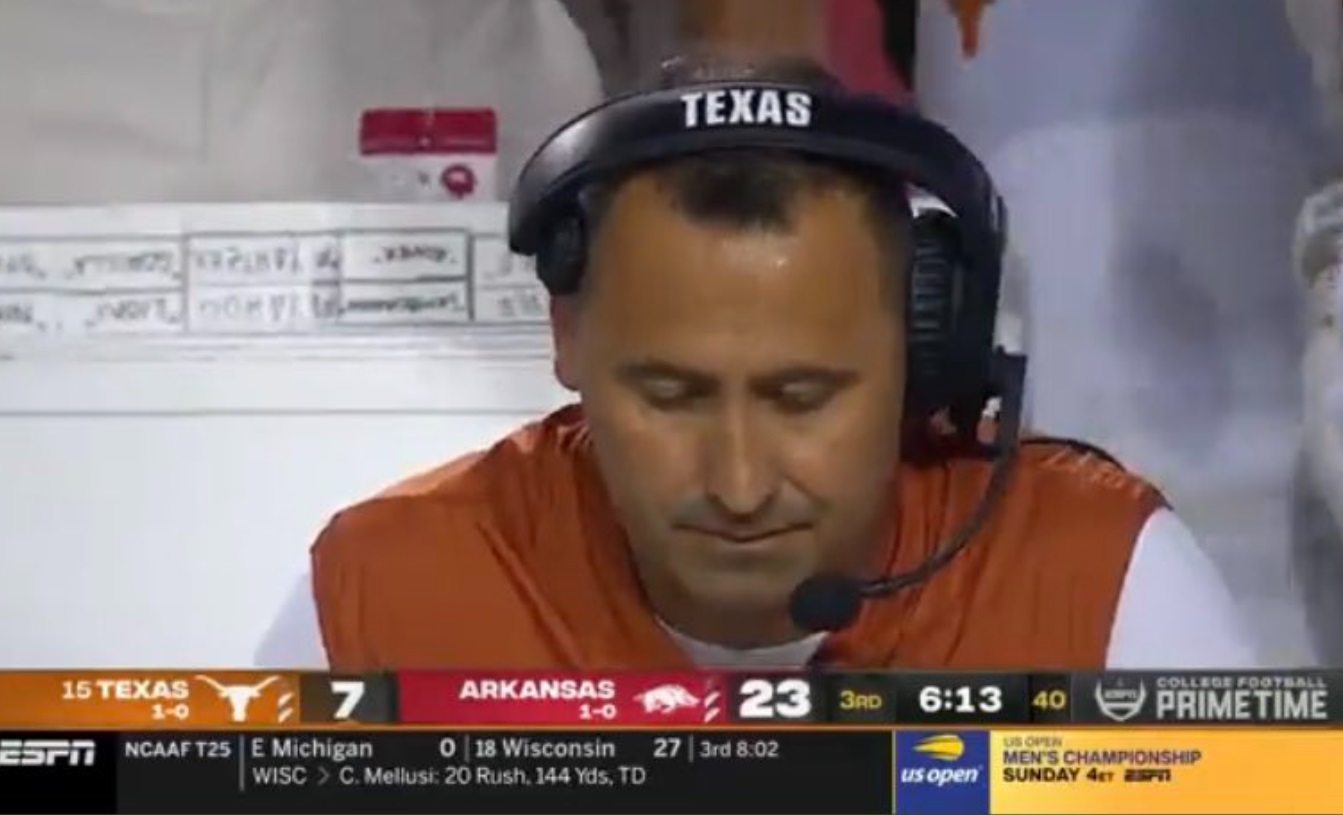 PHOTO Steve Sarkisian Realizing That It Was Easier At Alabama Than It Will Be At Texas