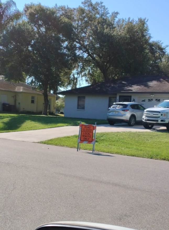 PHOTO Brian Laundrie's Parents Stopped Coming Outside To Check The Mail And A Road Closed Sign Was Put Up On Their Street