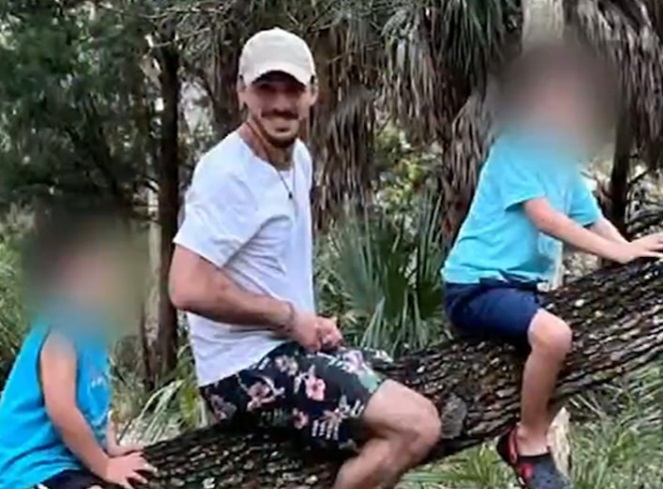 PHOTO Close Up Brian Laundrie Had Bite Marks On His Arms While Camping At Fort De Soto