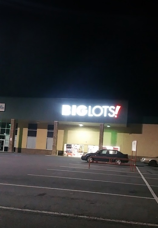 PHOTO Of Big Lots Brian Laundrie Visited On Saturday In Carbon Plaza Shopping Center Near Appalachian Trail