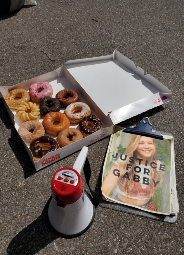 PHOTO People Brought Justice For Gabby Petito Protesters Dunkin Donuts