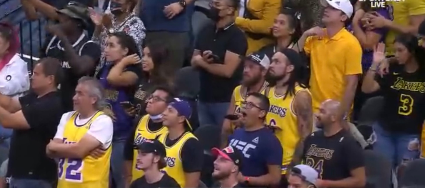 PHOTO The Amount Of Laker Fans In San Antonio On Tuesday Was Insane