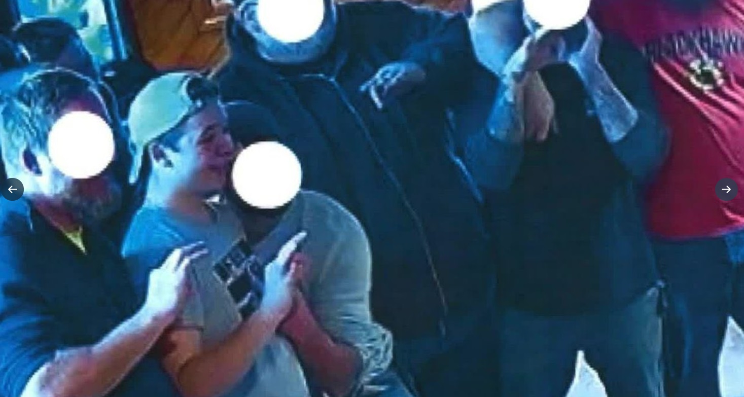 PHOTO Kyle Rittenhouse Hanging Out With White Supremacist Group The Proud Boys And Flashing White Supremacist Hand Signal