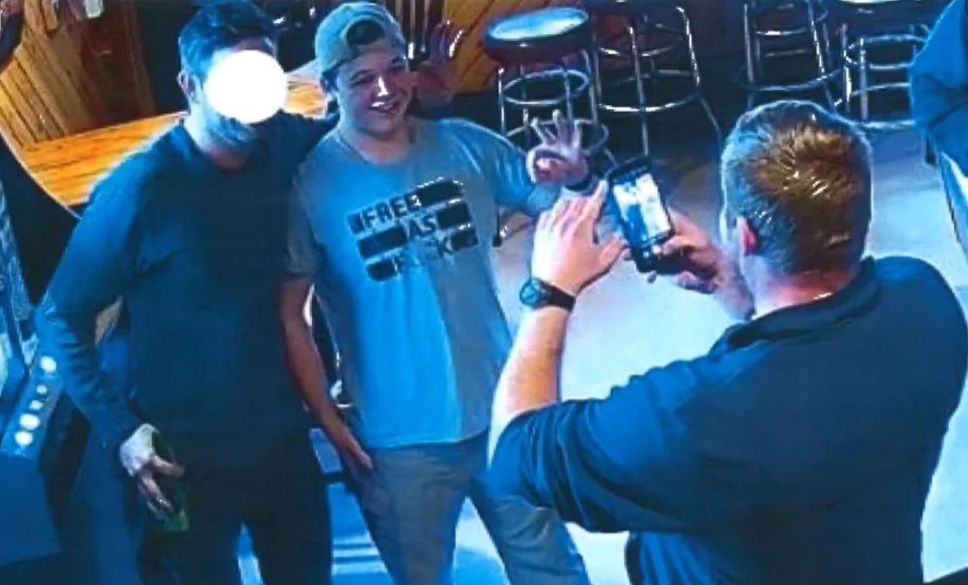 PHOTO Kyle Rittenhouse Is Guilty AF Drinking In A Bar And Befriending The Proud Boys