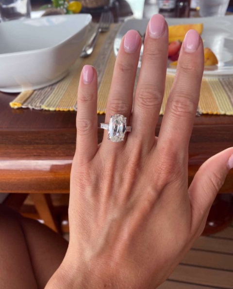 PHOTO Tony Buzbee Gave $5 Million Engagement Ring With10 Plus Carats To His Girlfriend Frances Moody