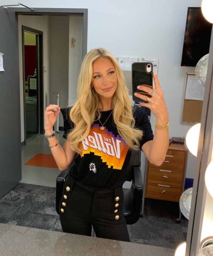 PHOTO Ashley Brewer Wearing All Black Phoenix Suns Gear While In Her Office At ESPN LA Studios