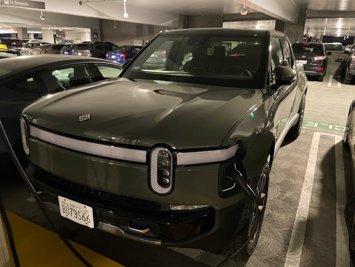 PHOTO Beautiful Black Rivian Spotted Inside San Francisco International Nation Airport Parking Garage