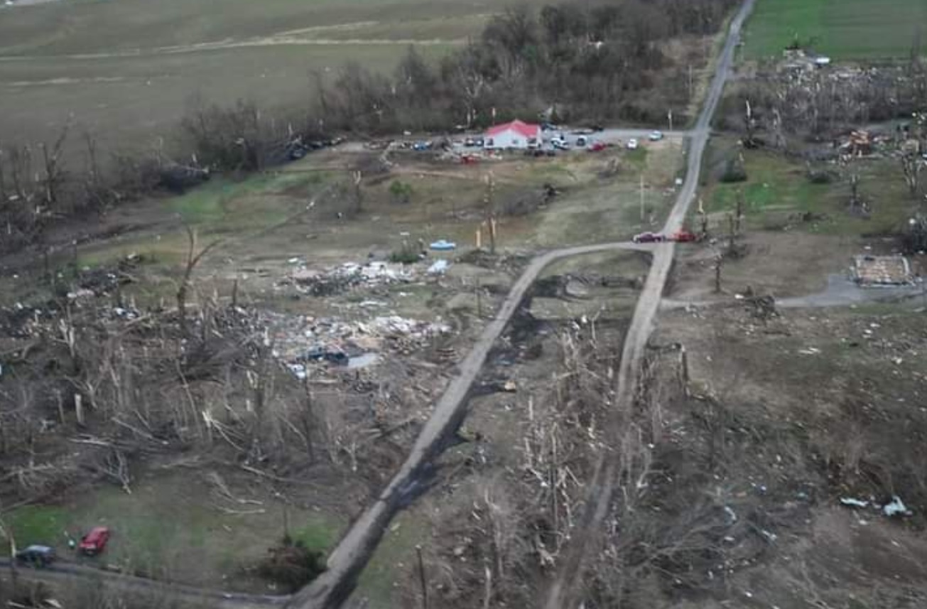 PHOTO Before And After Of Rural Area In Cayce Tennessee After Tornado Hit There Is Nothing Left