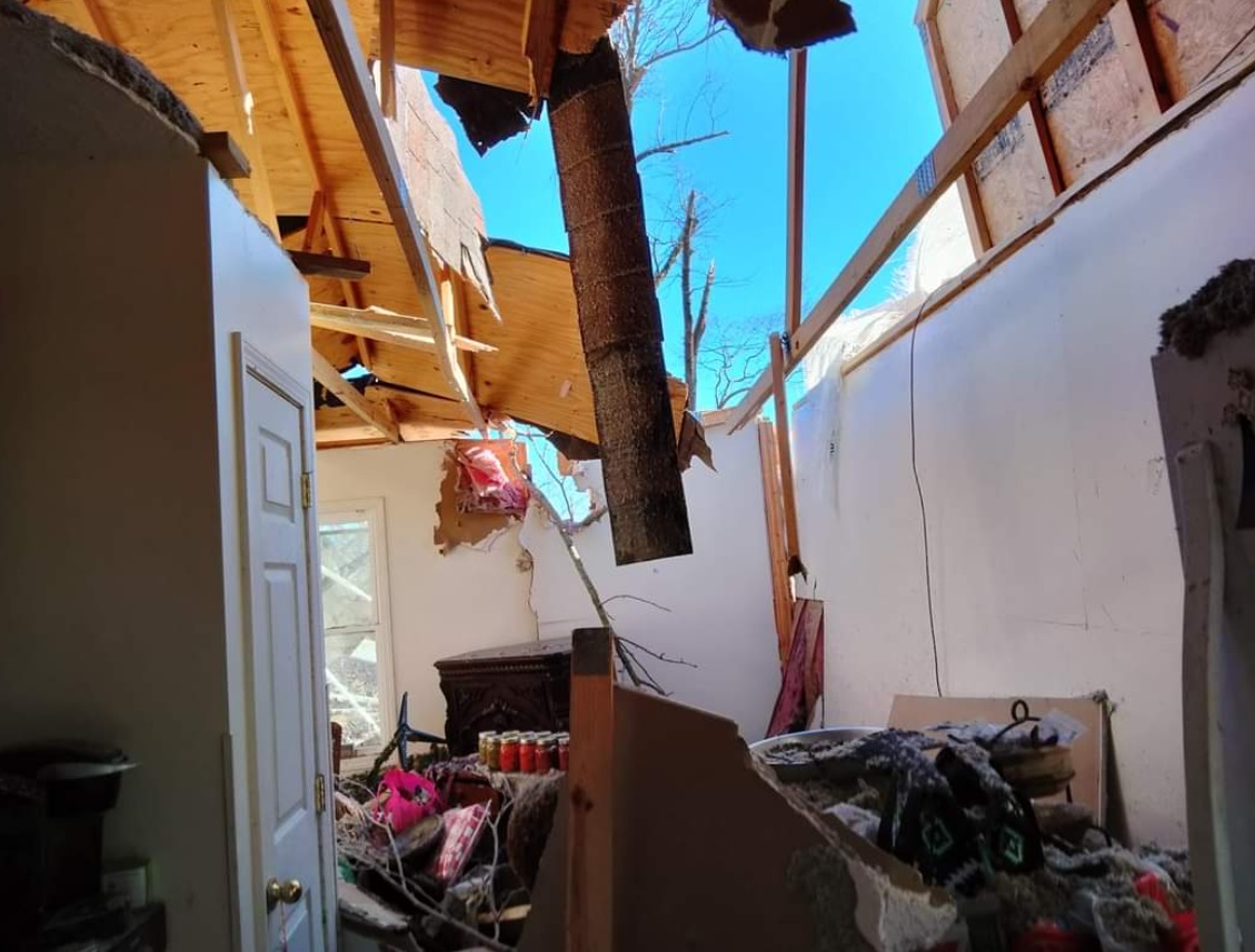 PHOTO Cayce Kentucky House Badly Damaged By Tornado