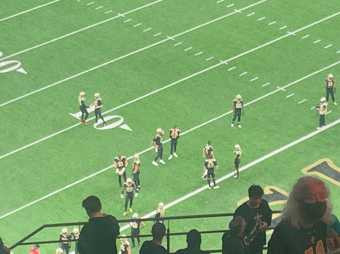 PHOTO Ian Book And Blake Bortles Talking Before The Game