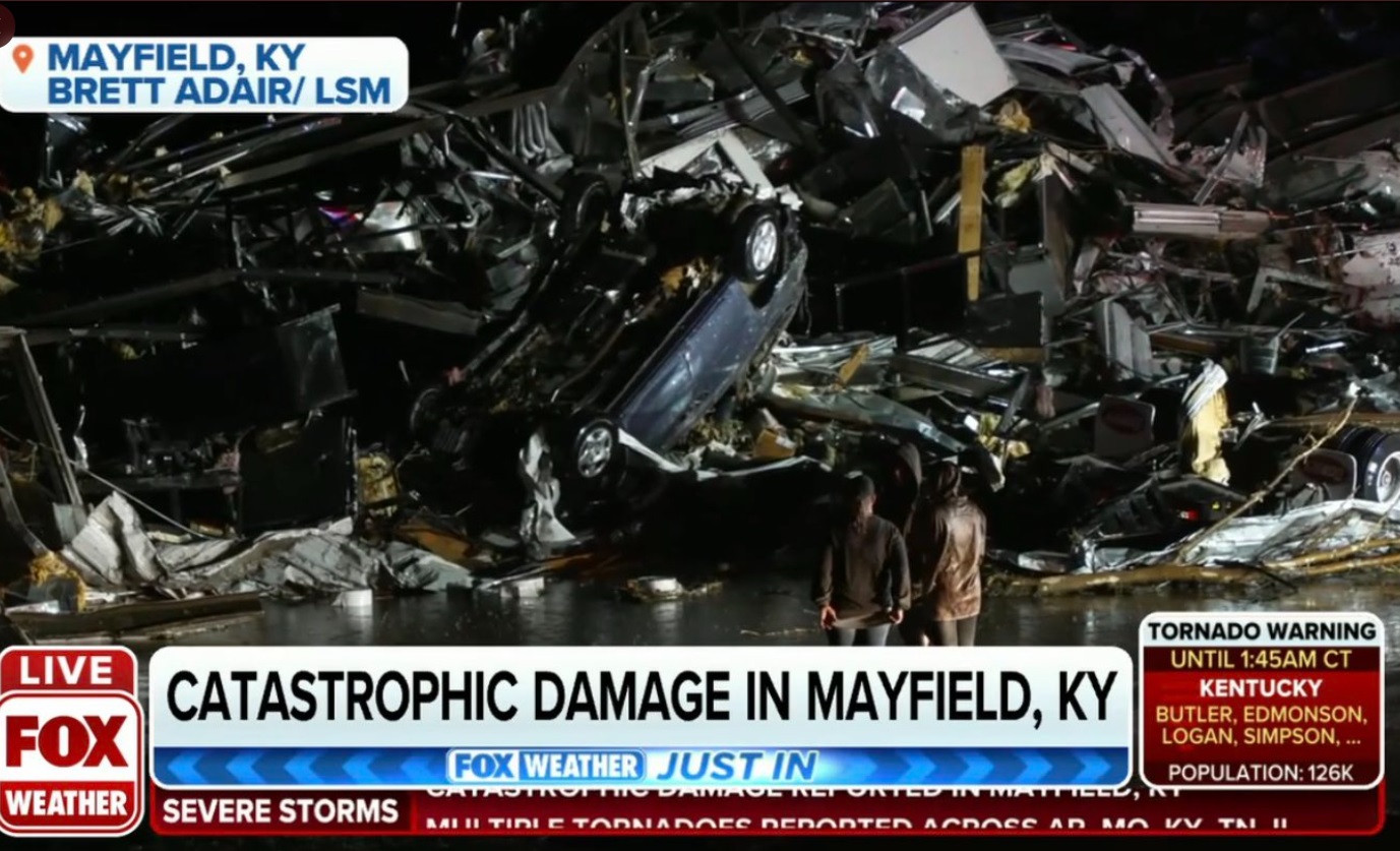 PHOTO Locals Just Looking In Awe At Catastrophic Damage From Tornado In City Of Mayfield Kentucky